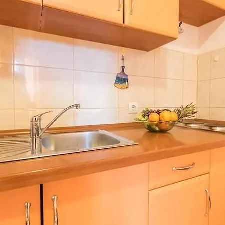 Apartman Neda マカルスカ